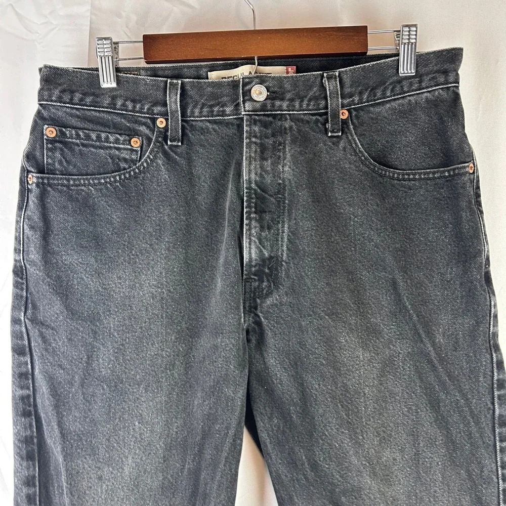 Levis note some